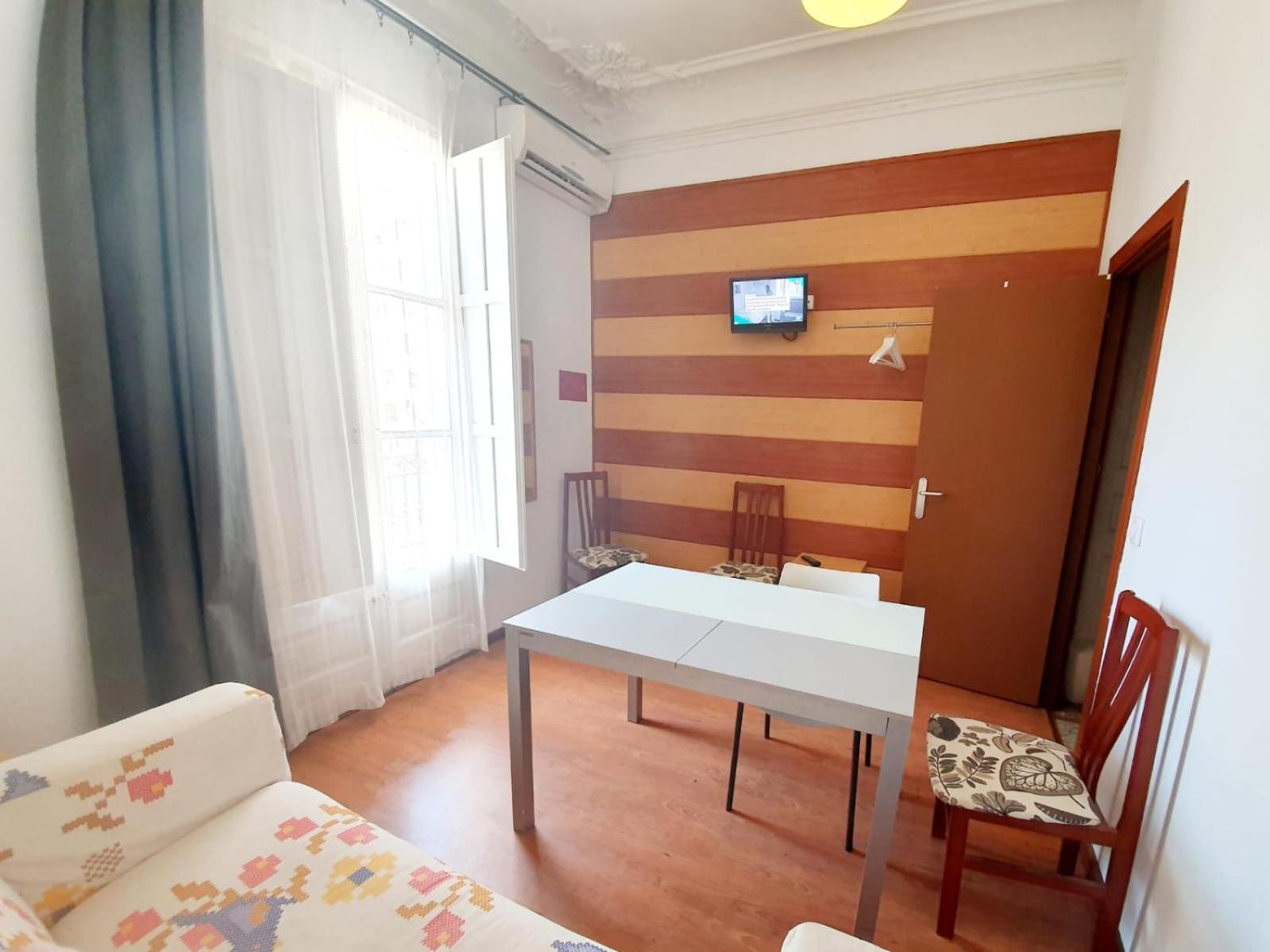 شقة برشلونة  في Apartamento Urgell المظهر الخارجي الصورة